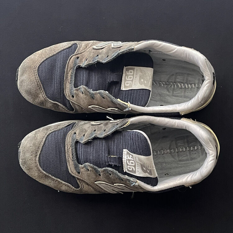 996の靴紐をはずした