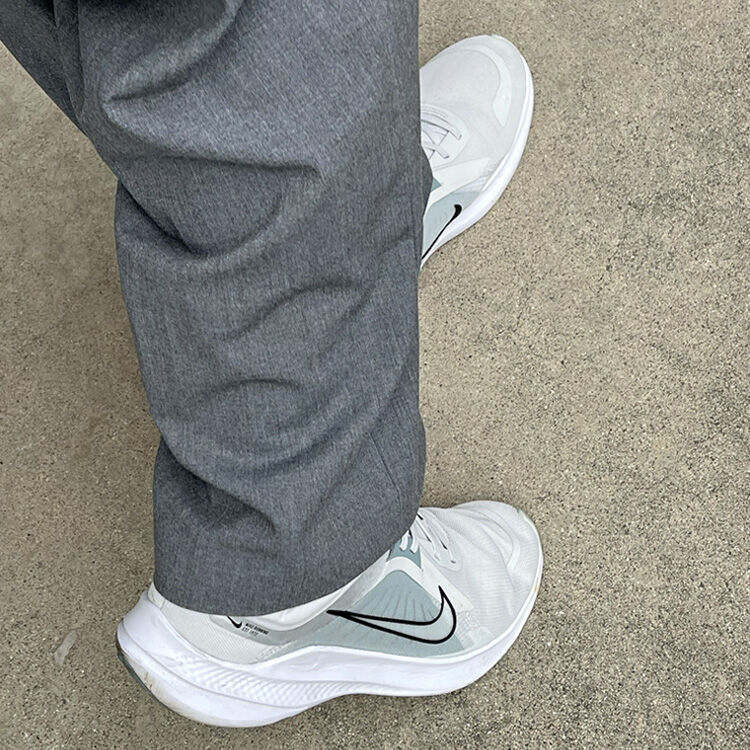 ランニングシューズは履いていて疲れない