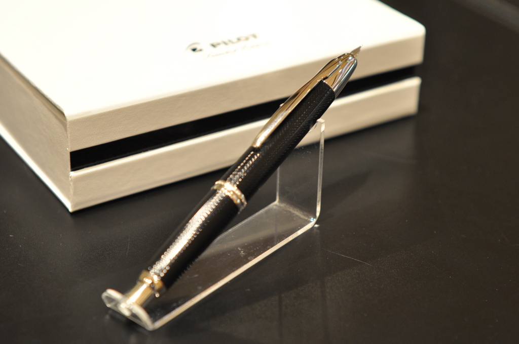 2016限定万年筆】パイロットのキャップレス「ネットブラック