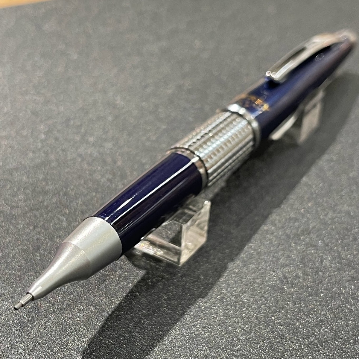 バーバリー ケリー 廃番 ぺんてる ネイビー　新品未使用 Amazon.co.jp: Pentel Kerry Mechanical Pencil, With Cap : Office