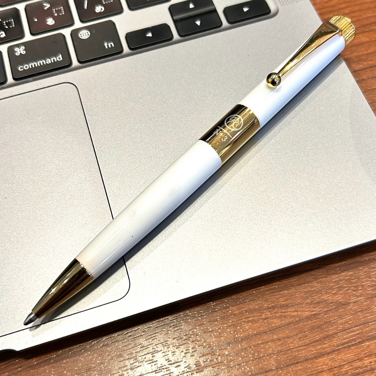 この季節のプレゼントに最適！伊東屋の「ロメオNo.3」細身軸を新社会