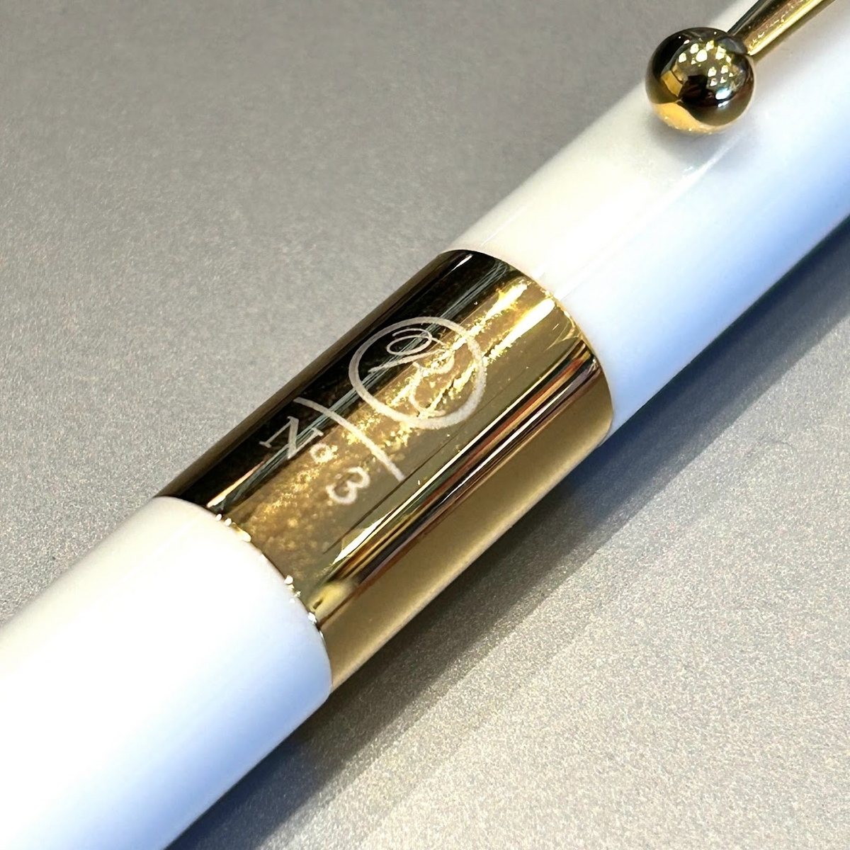 この季節のプレゼントに最適！伊東屋の「ロメオNo.3」細身軸を新社会