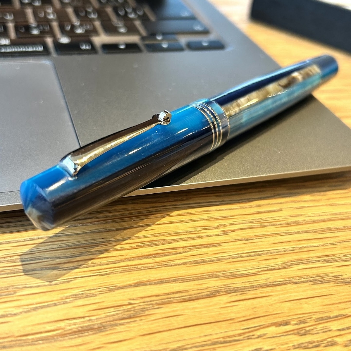 レオナルド　モーメント・ゼロ　ハワイブルー　ボールペン 公式 レオナルド オフィチーナ イタリアーナ モーメント・ゼロ ハワイ