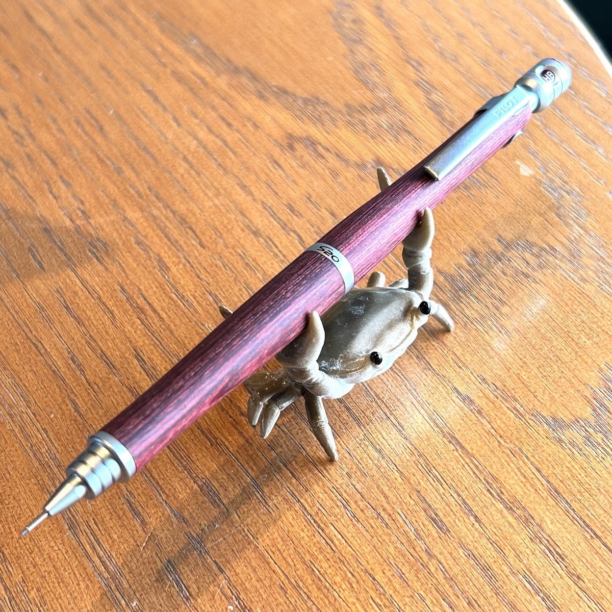 カヴェコスペシャルとクルトガメタル、木軸シャープペンセット