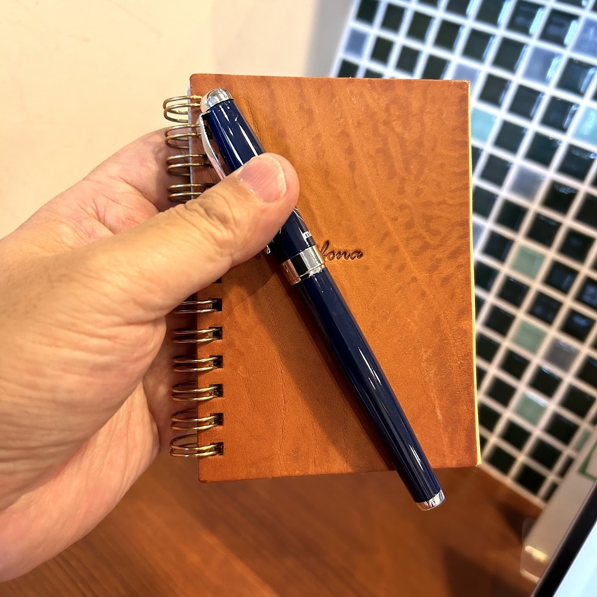しっかりとメモの効用について書いてみた！メモと筆記具はセットで持ち歩こう - 『本と文房具とスグレモノ』