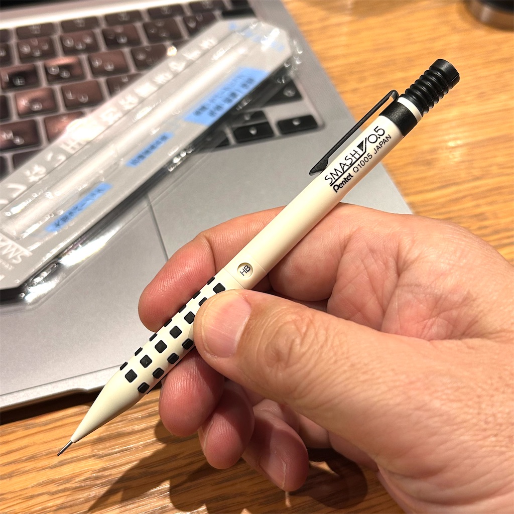 TSUTAYA限定「スマッシュ」書けばわかる疾走感あるシャープ
