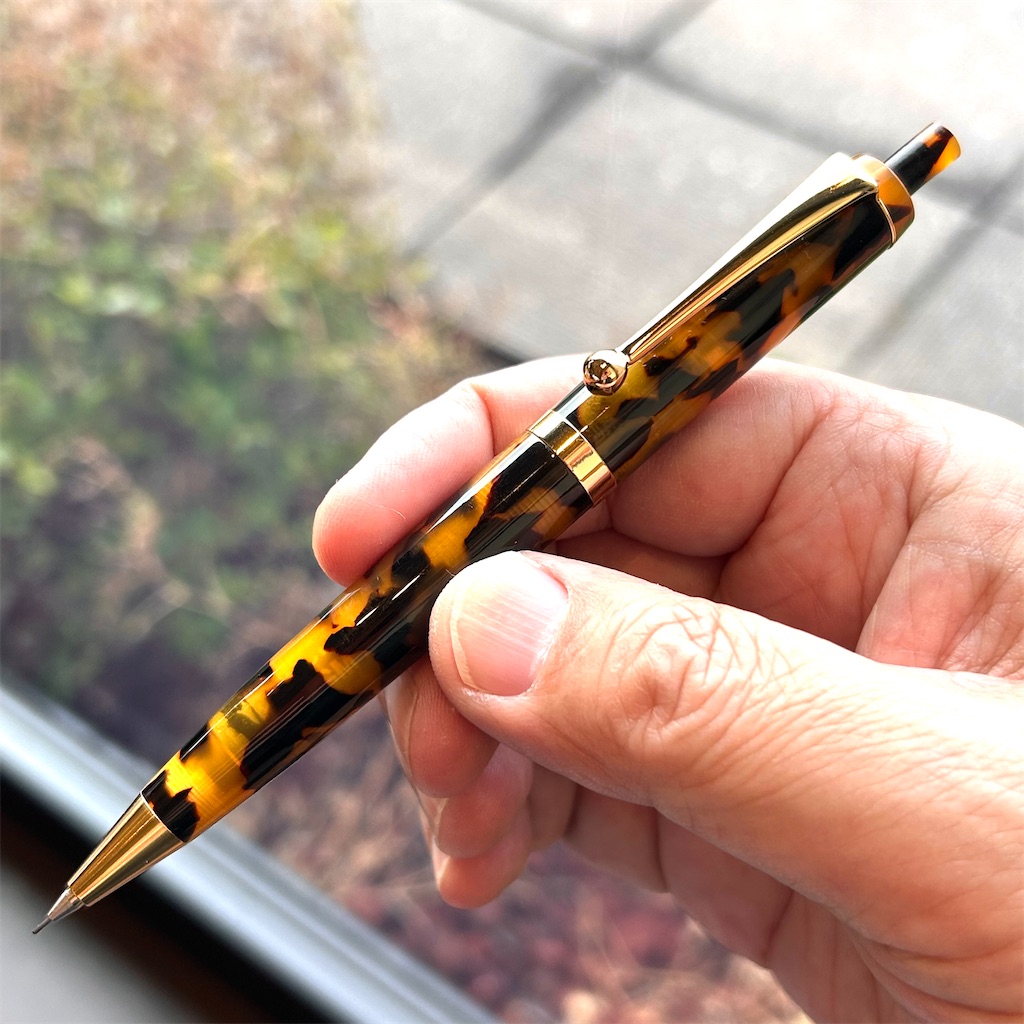 気分が上がる大人の筆記具！大西製作所「ベッコウ」シャープペンシルも