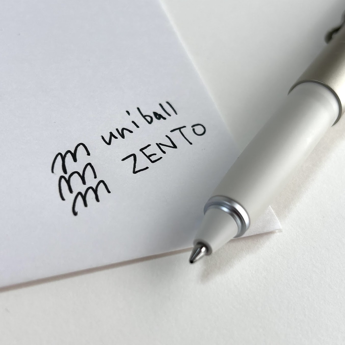 やっと買えました！このキャップの抜き差しが最高なのです「ユニボール