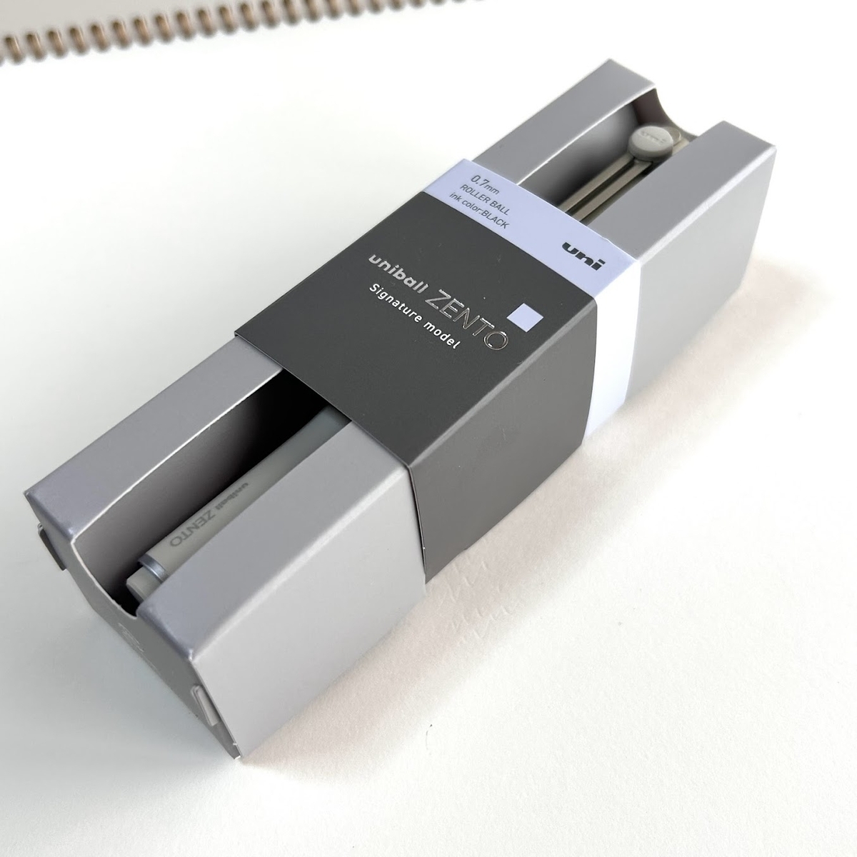 やっと買えました！このキャップの抜き差しが最高なのです「ユニボール