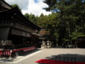 建部神社　拝殿と本殿