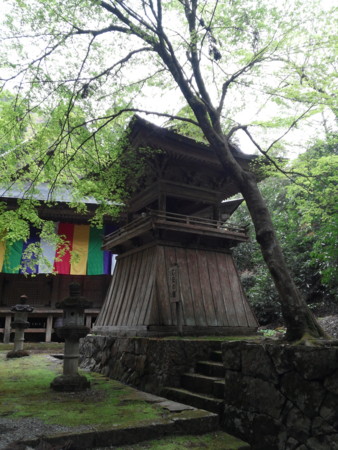 瑠璃寺　鐘楼