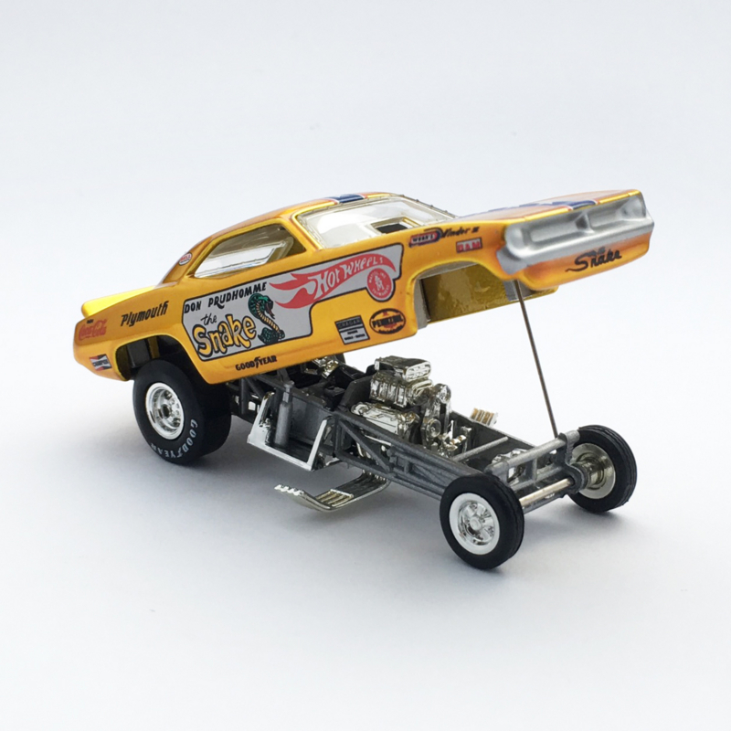 SNAKE Plymouth Barracuda Funny Car - 増えすぎたミニカーに愛