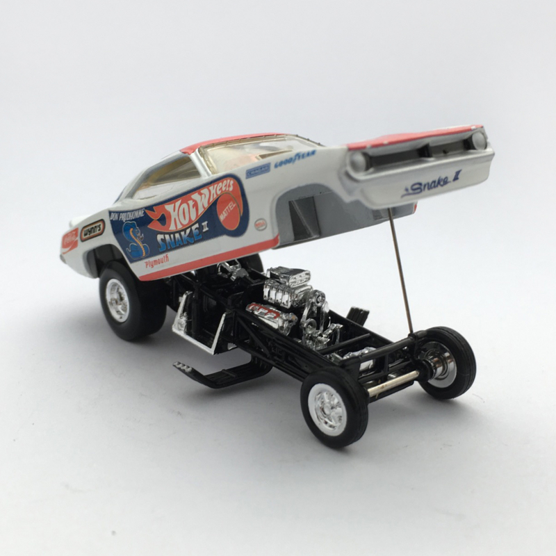 SNAKE II Plymouth Barracuda Funny Car - 増えすぎたミニカーに
