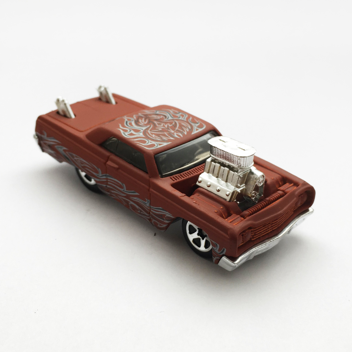 TOONED CHEVY IMPALA 1964 - 増えすぎたミニカーに愛を捧ぐ