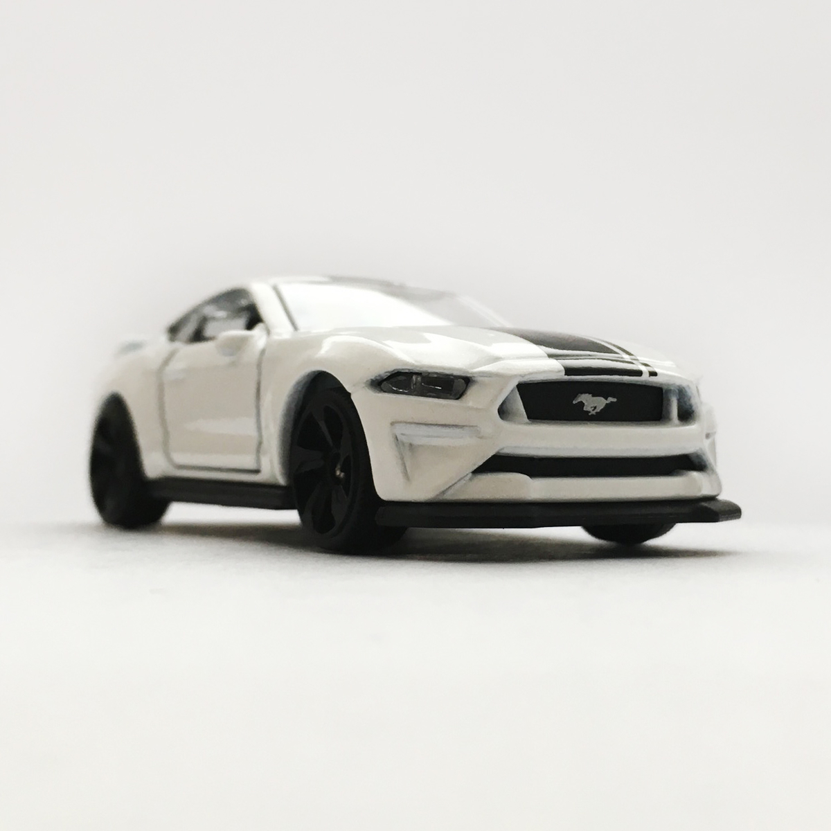 FORD MUSTANG GT 