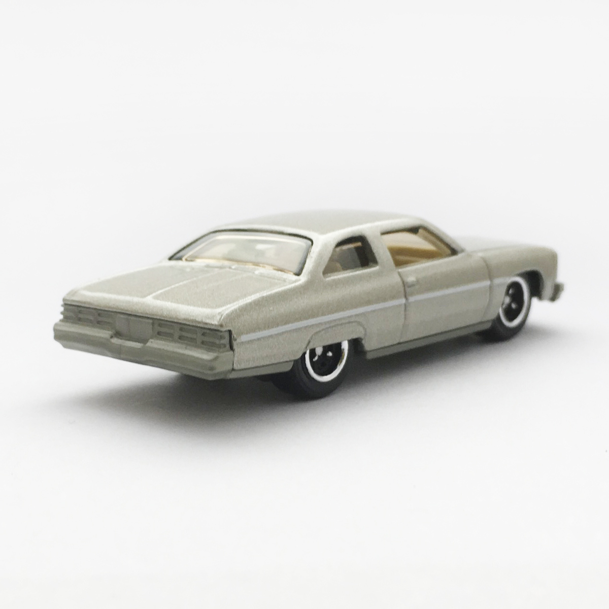 75 CHEVY CAPRICE - 増えすぎたミニカーに愛を捧ぐ
