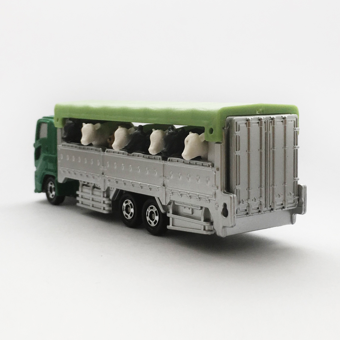 CATTLE TRANSPORTER - 増えすぎたミニカーに愛を捧ぐ