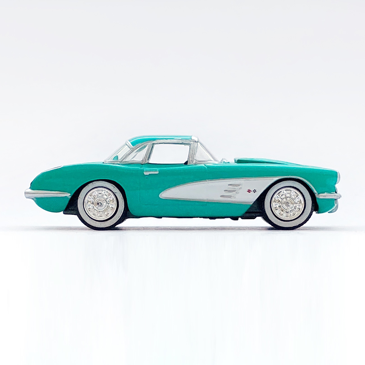 1958 Chevrolet Corvette 増えすぎたミニカーに愛を捧ぐ