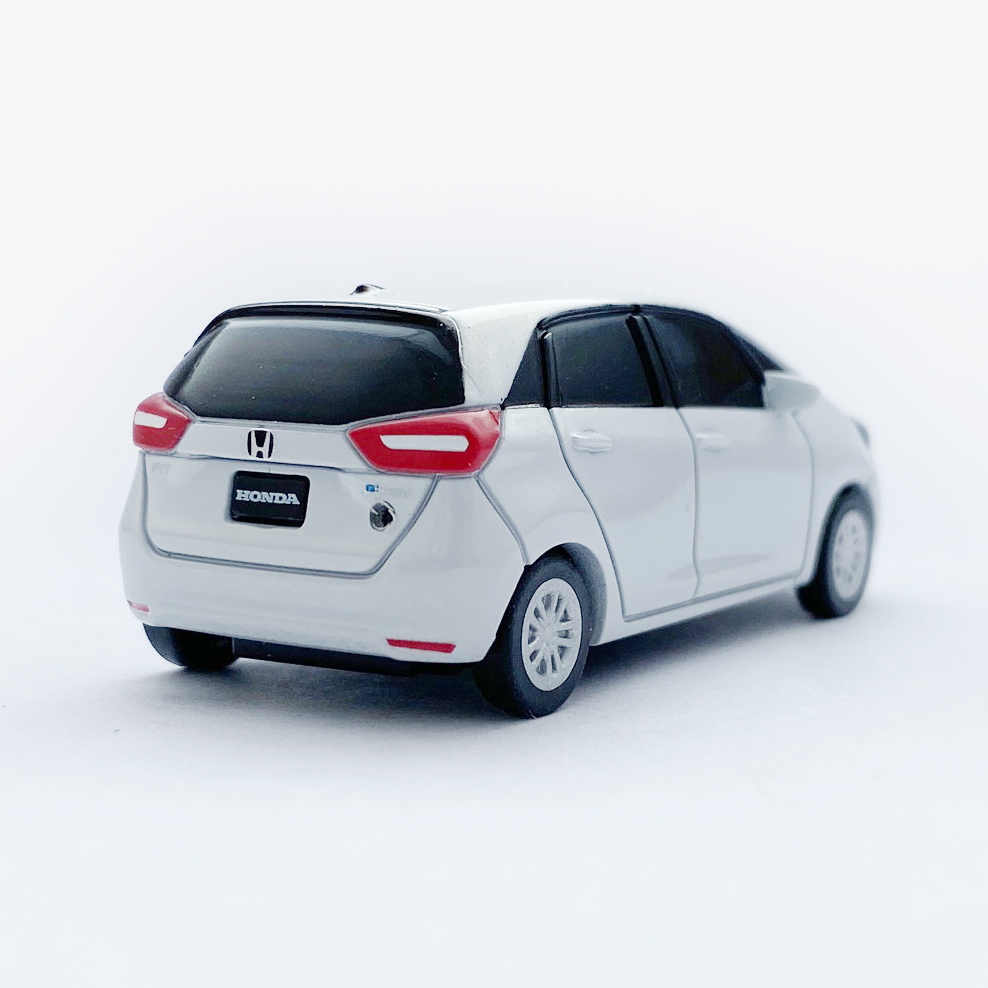ホンダ　フィット　GR型　サンライトホワイトパール　カラーサンプル　1/43 Amazon | 1/43 ミニカー フィット FIT カラーサンプル