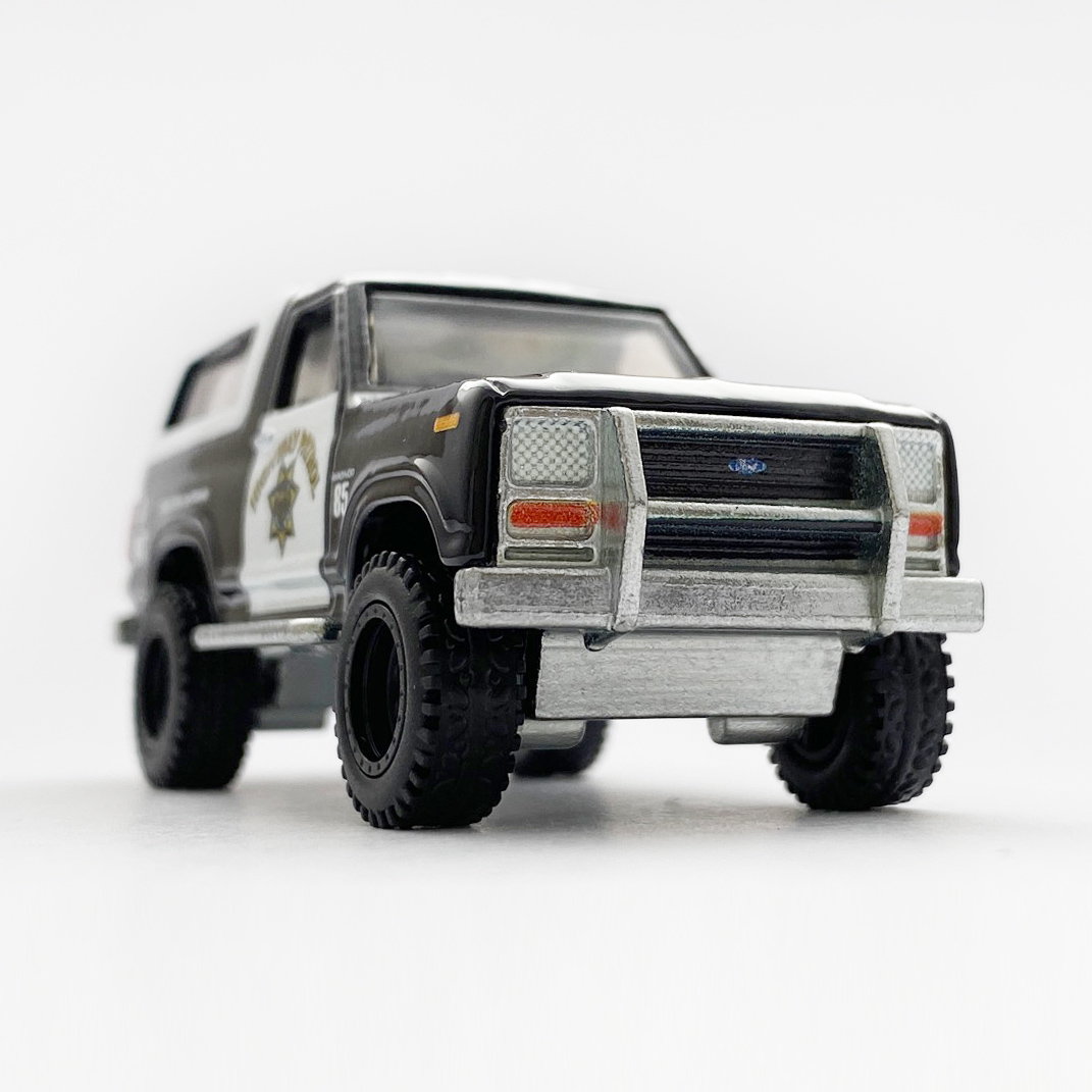 ママさん Hot Wheels Bronco コレクター859 Hot Wheels Bronco in Red
