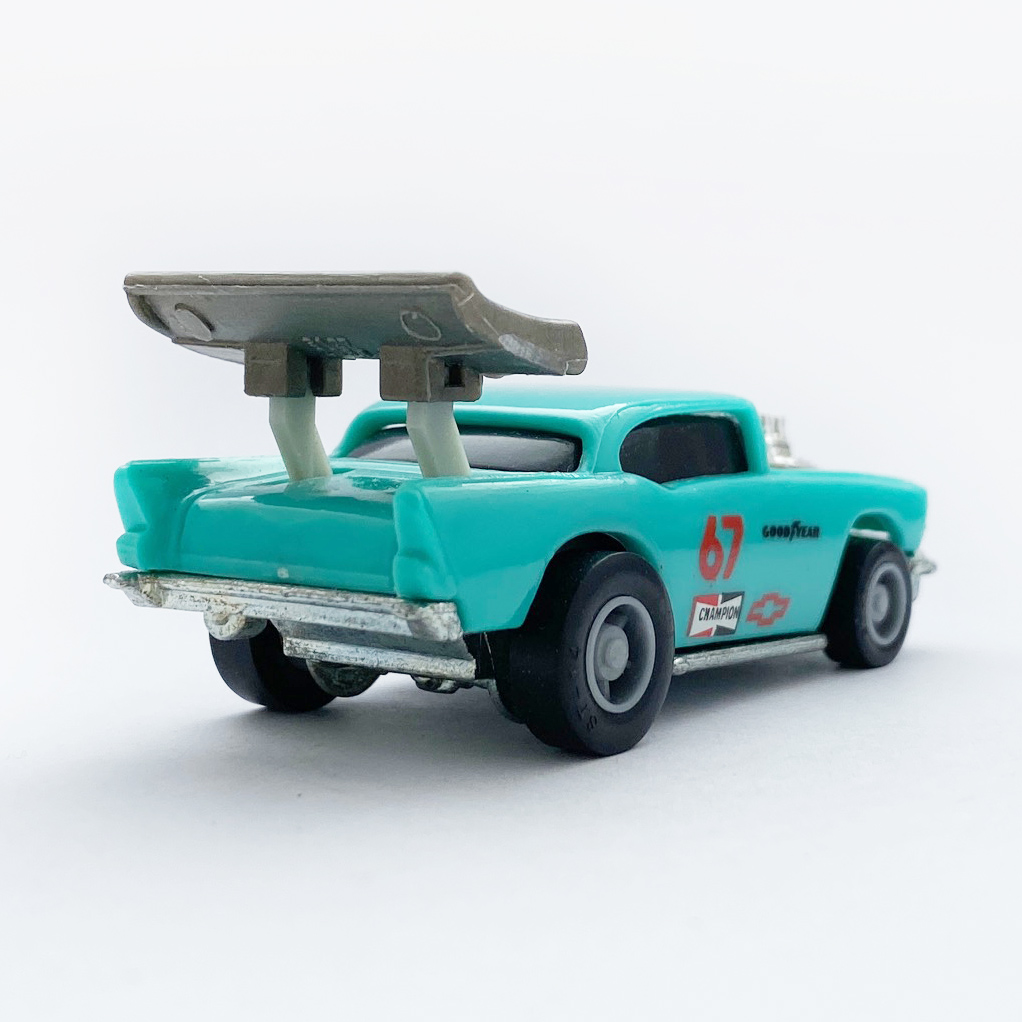 57 CHEVY - 増えすぎたミニカーに愛を捧ぐ
