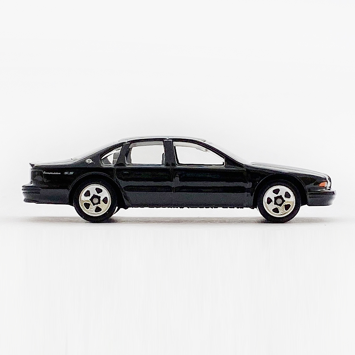 96 Chevrolet Impala Ss 増えすぎたミニカーに愛を捧ぐ