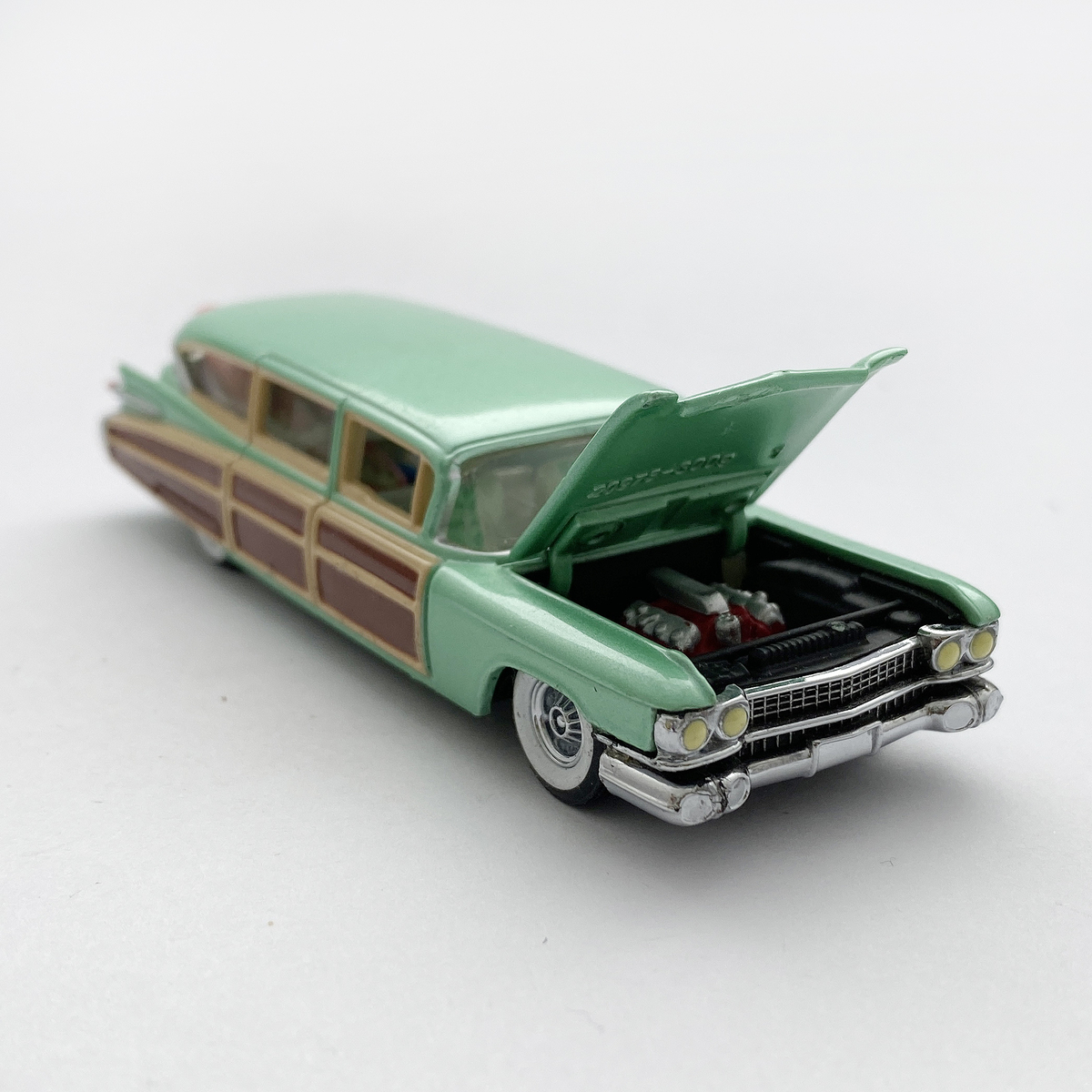 59 Woodie - 増えすぎたミニカーに愛を捧ぐ