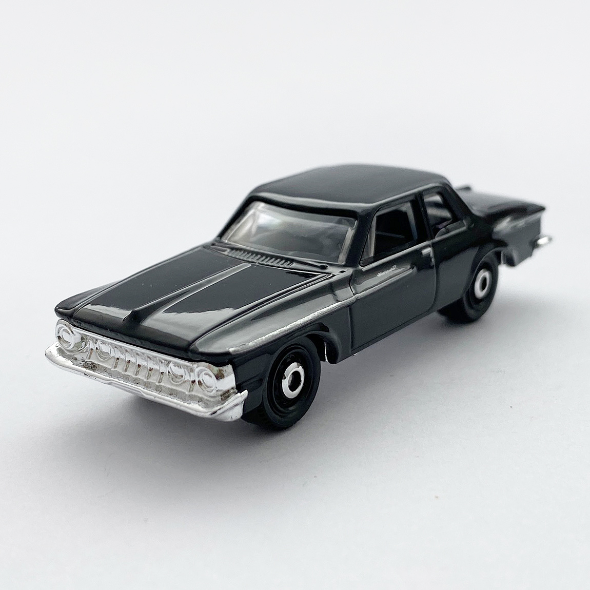 1962 PLYMOUTH SAVOY - 増えすぎたミニカーに愛を捧ぐ