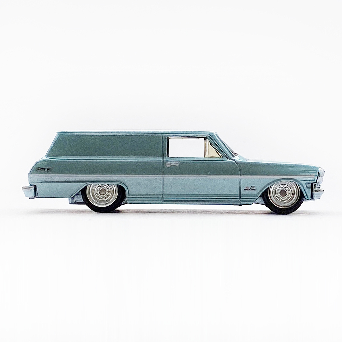 64 CHEVY NOVA PANEL - 増えすぎたミニカーに愛を捧ぐ