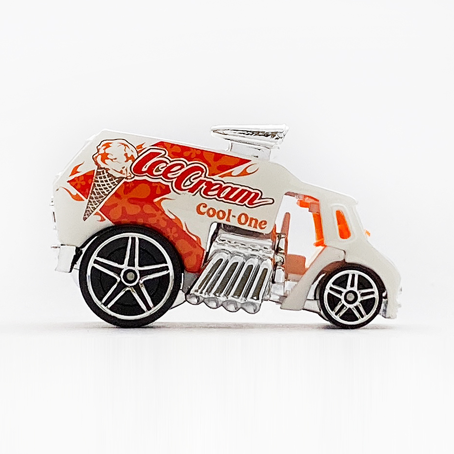 COOL-ONE - 増えすぎたミニカーに愛を捧ぐ