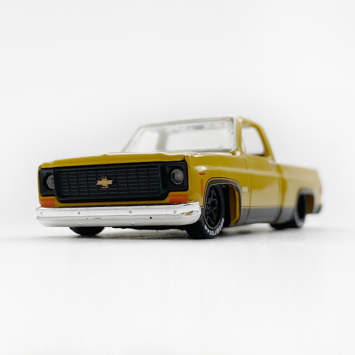 1973 Chevrolet Cheyenne Super 10 - Custom SS - 増えすぎた