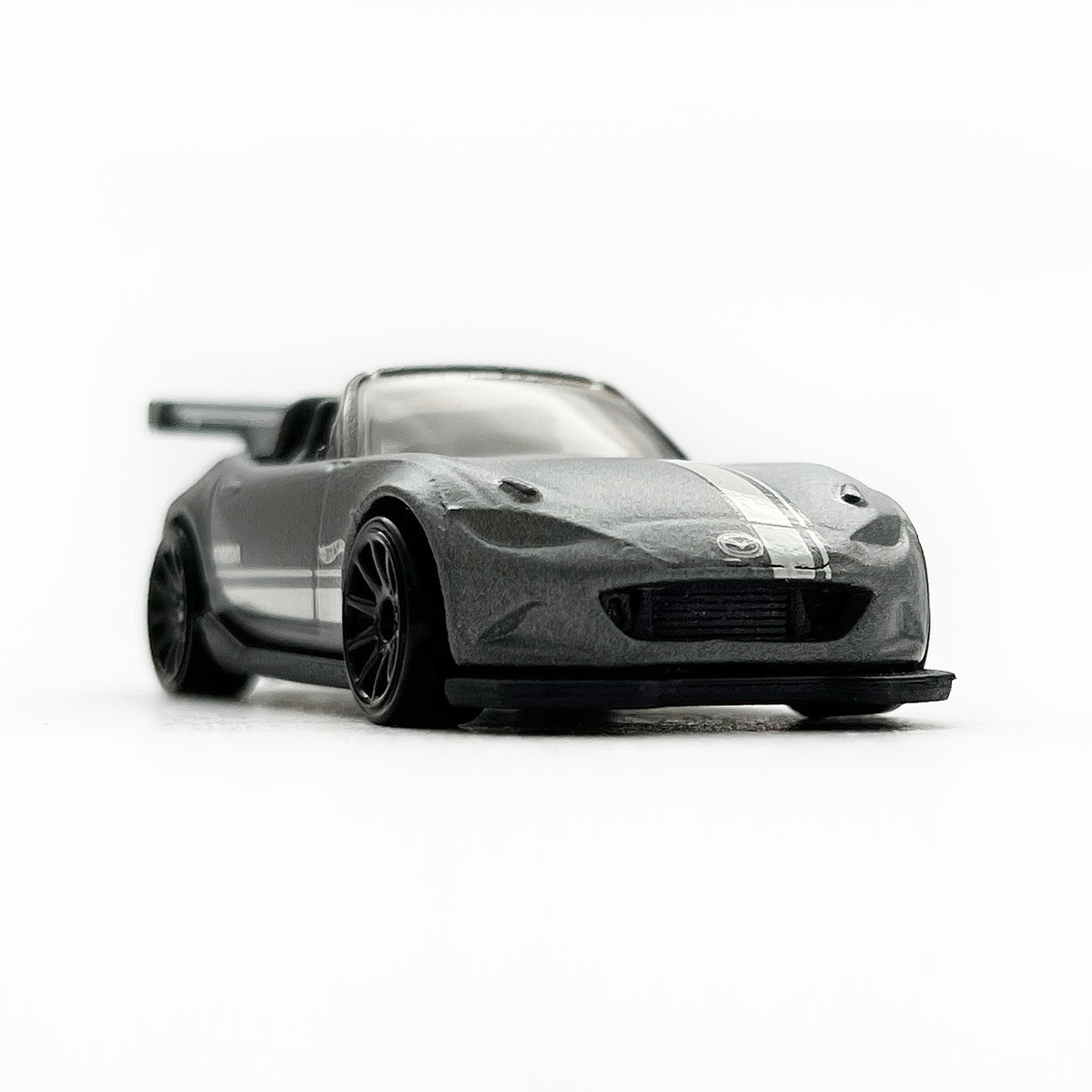 15 MAZDA MX-5 MIATA - 増えすぎたミニカーに愛を捧ぐ