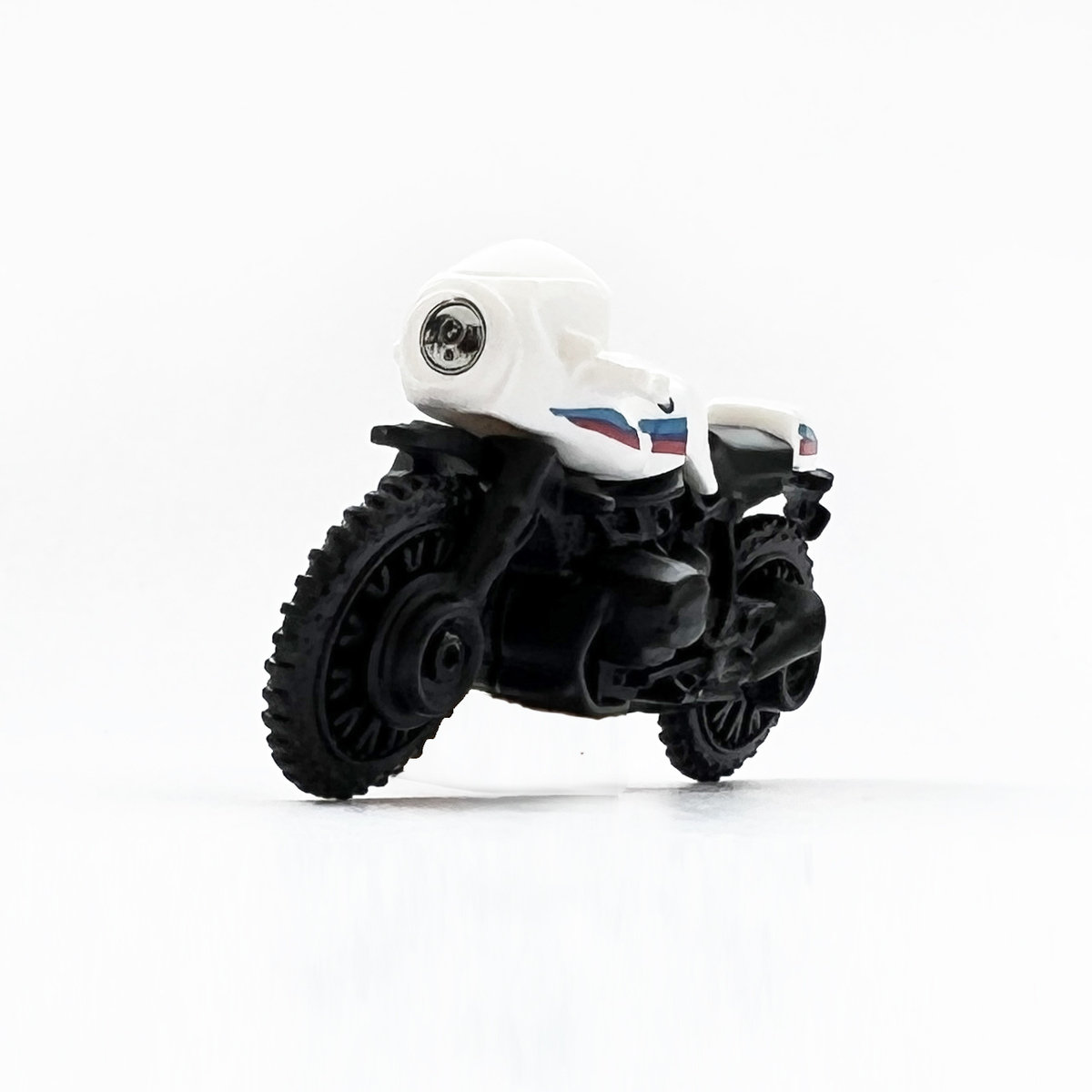 BMW R nineT RACER - 増えすぎたミニカーに愛を捧ぐ