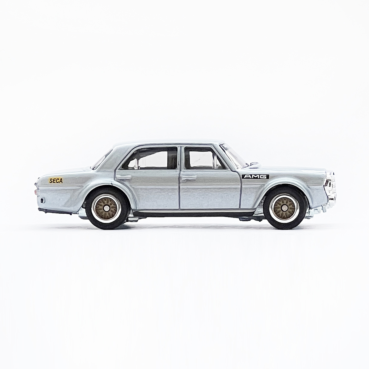 MERCEDES-BENZ 300 SEL 6.8 AMG - 増えすぎたミニカーに愛を捧ぐ