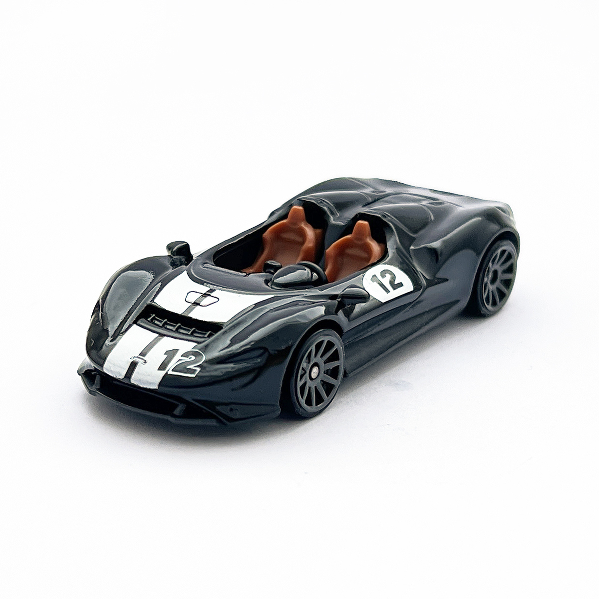 McLAREN ELVA - 増えすぎたミニカーに愛を捧ぐ