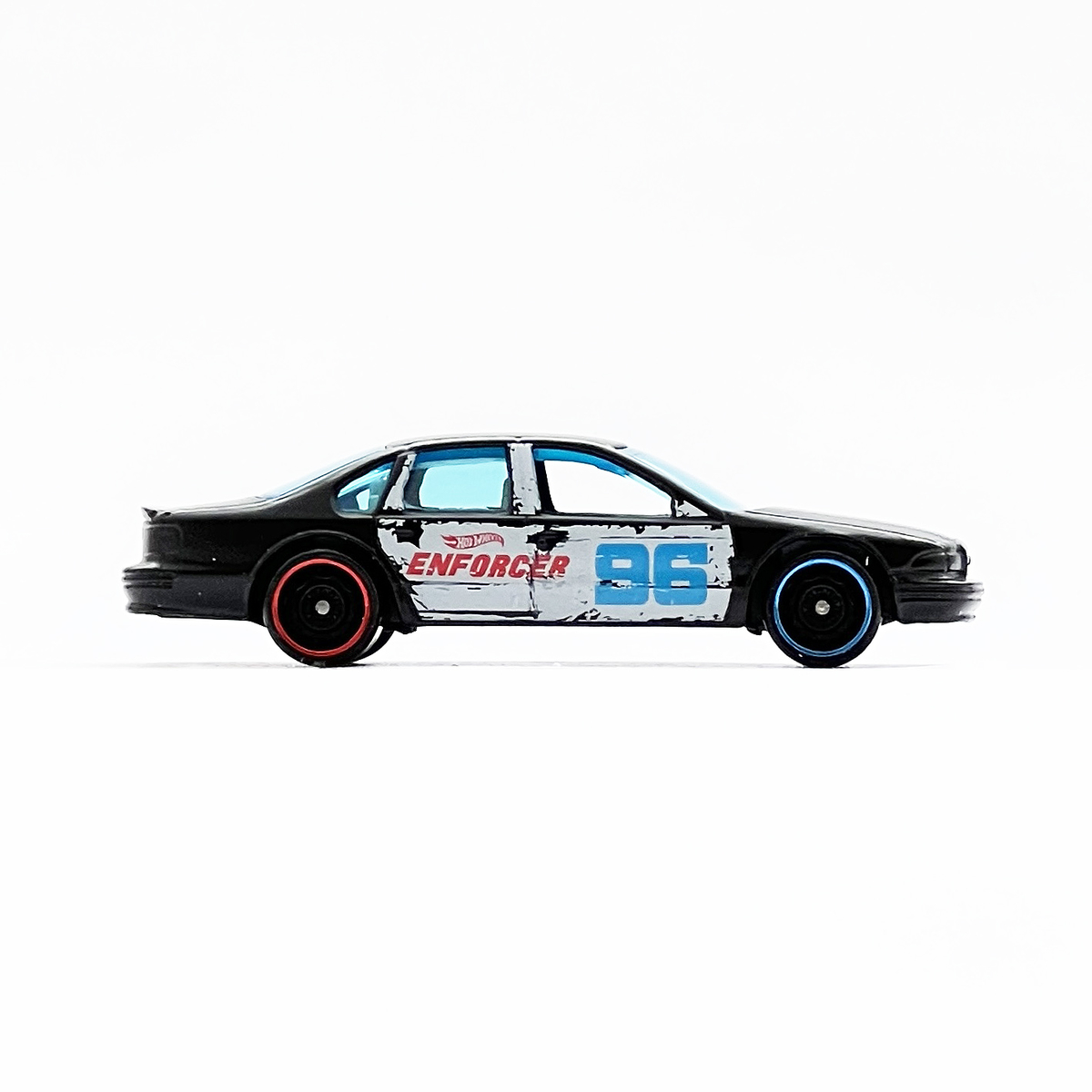 1996 CHEVY IMPALA SS - 増えすぎたミニカーに愛を捧ぐ