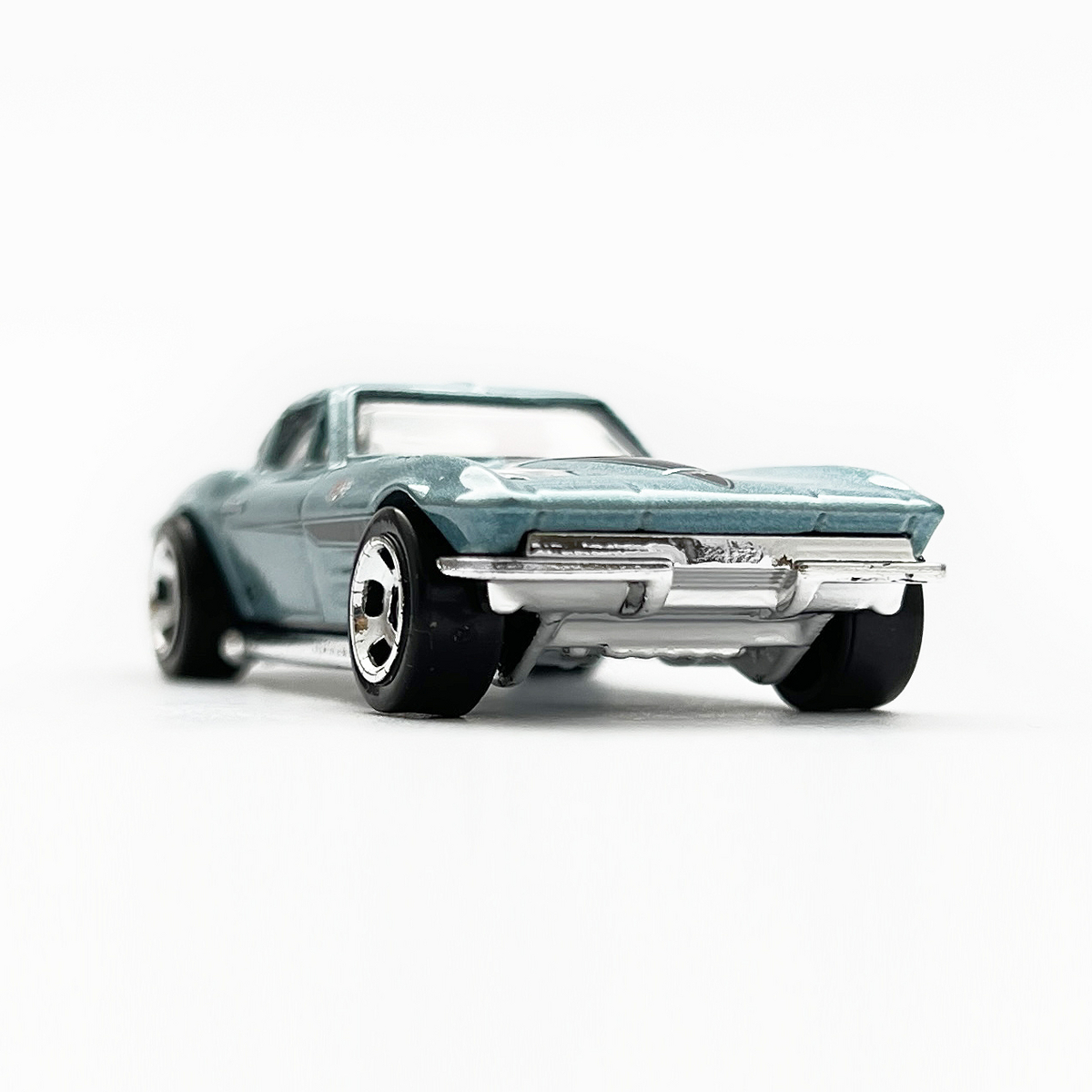 64 CORVETTE STINGRAY - 増えすぎたミニカーに愛を捧ぐ