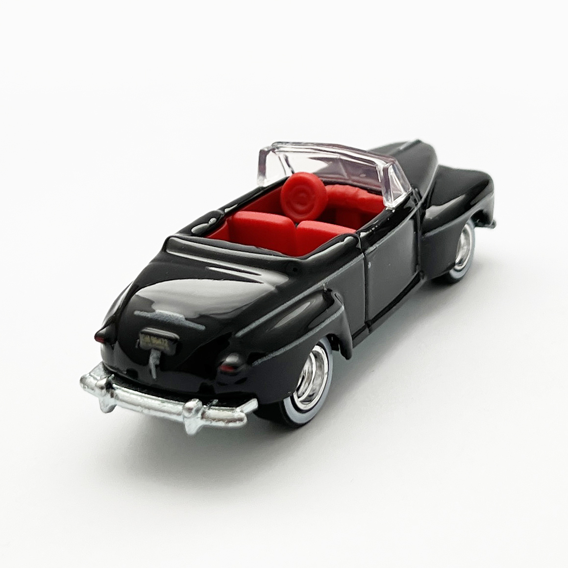 Ford Super De Luxe - 増えすぎたミニカーに愛を捧ぐ