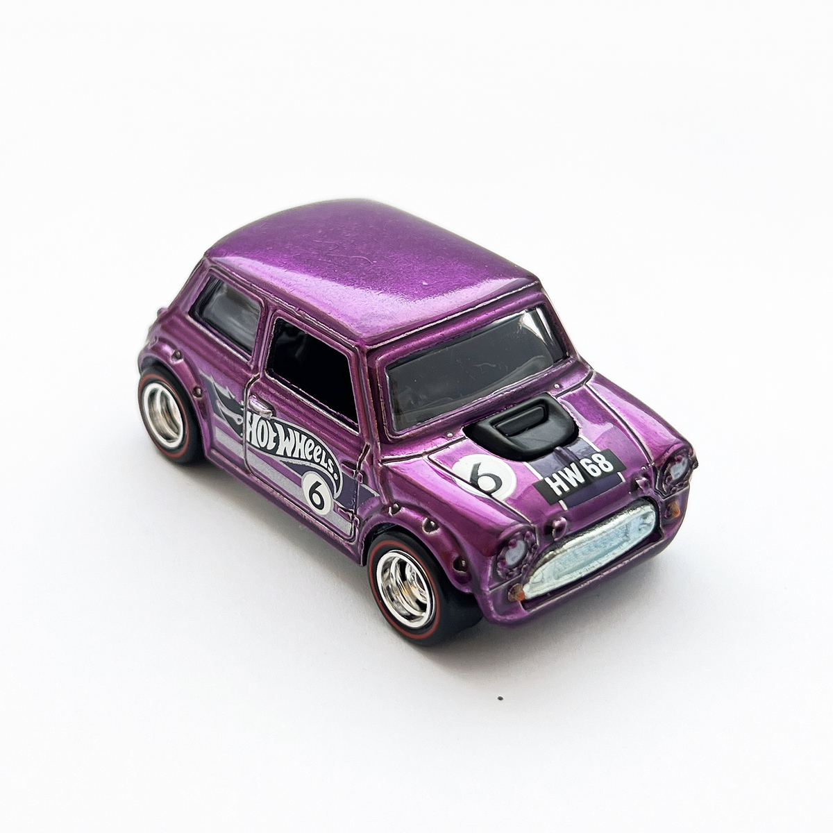 ミニカー Hot Wheels MORRIS MINI Amazon.com: Hot Wheels Morris Mini : Toys & Games