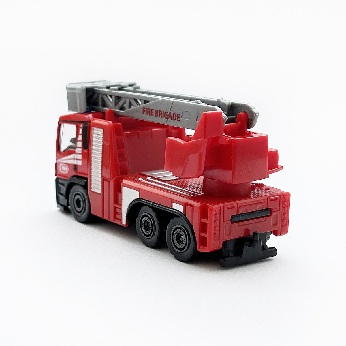 MAN TGS Fire Truck - 増えすぎたミニカーに愛を捧ぐ