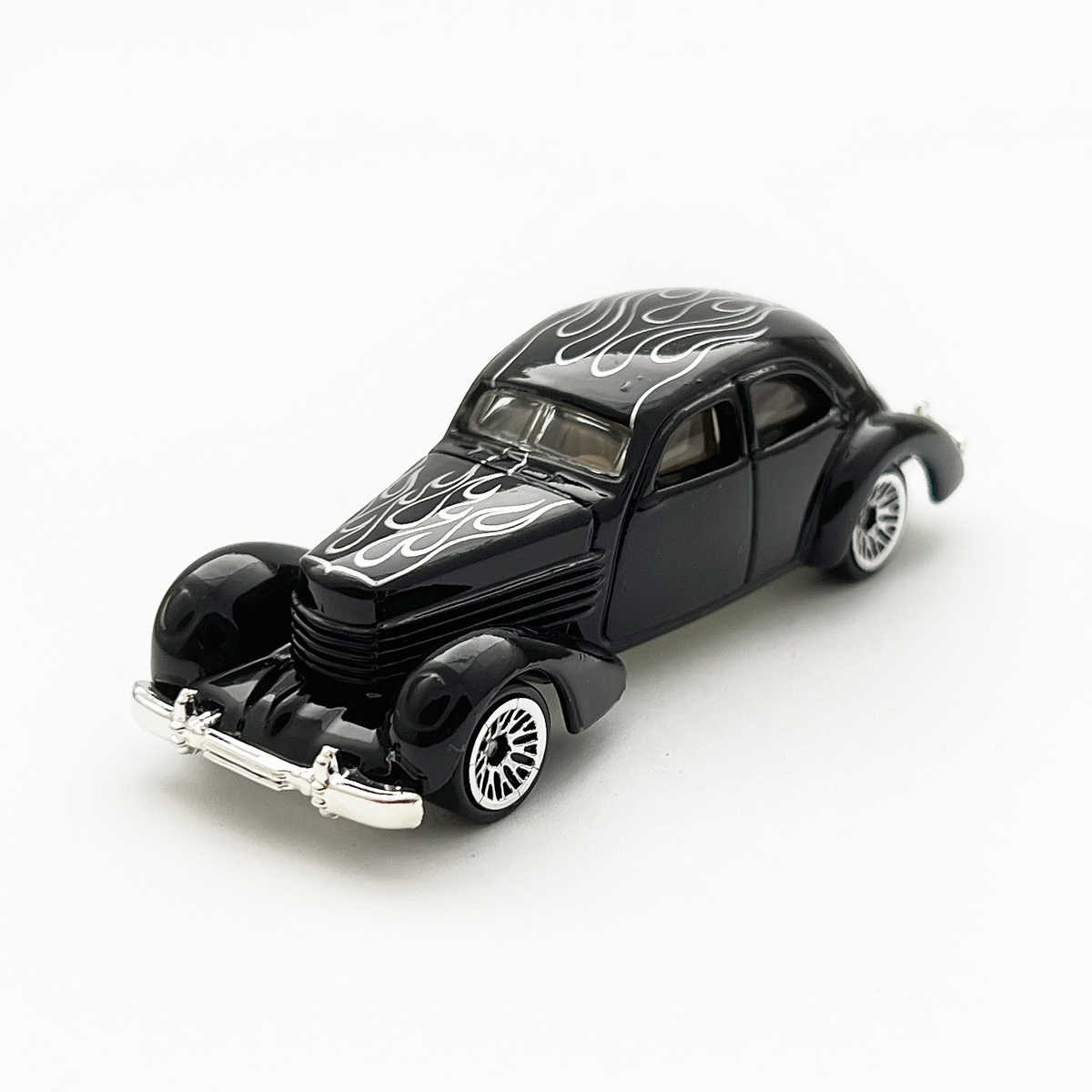 1936 CORD - 増えすぎたミニカーに愛を捧ぐ