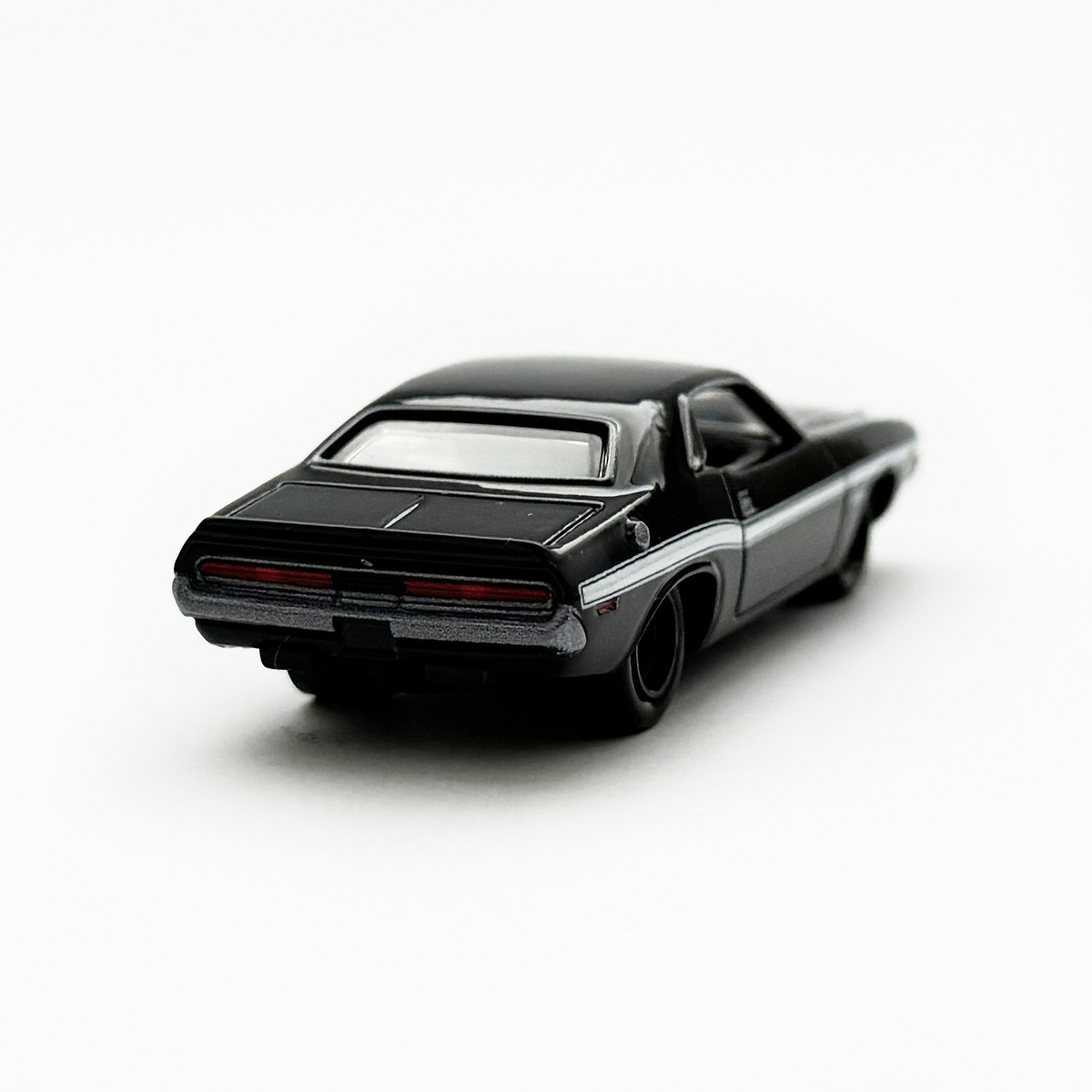 70 DODGE HEMI CHALLENGER - 増えすぎたミニカーに愛を捧ぐ