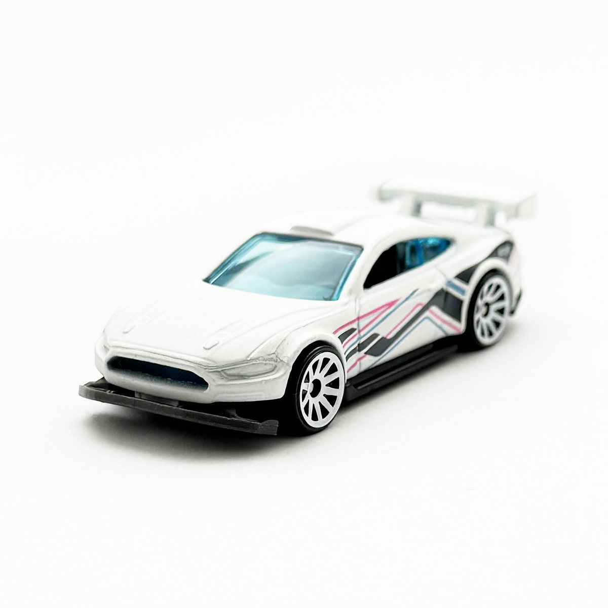 ホットウィール　id　CUSTOM '18 FORD MUSTANG GT CUSTOM '18 FORD MUSTANG GT - 増えすぎたミニカーに愛を捧ぐ