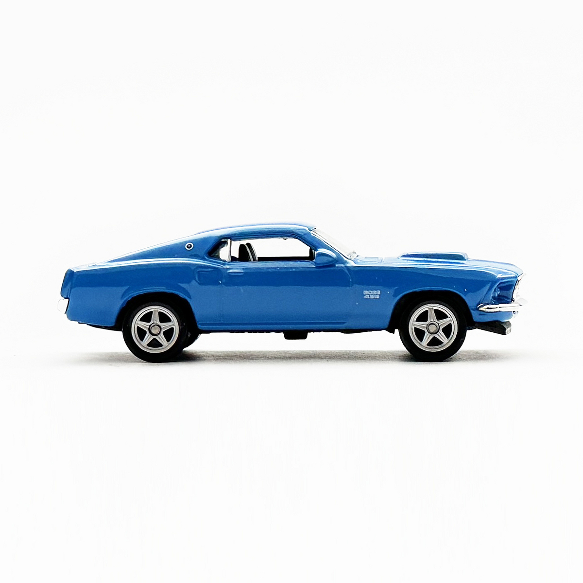 フォード・マスタング・ボス 50周年記念 写真集 Boss Mustang hqdefault.jpg