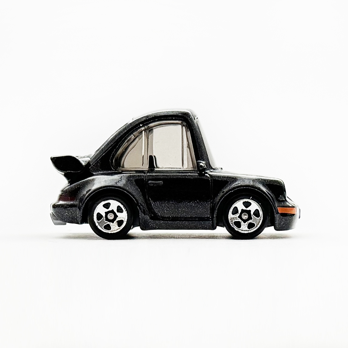 PORSCHE 911 TURBO 3.6 [964] - 増えすぎたミニカーに愛を捧ぐ