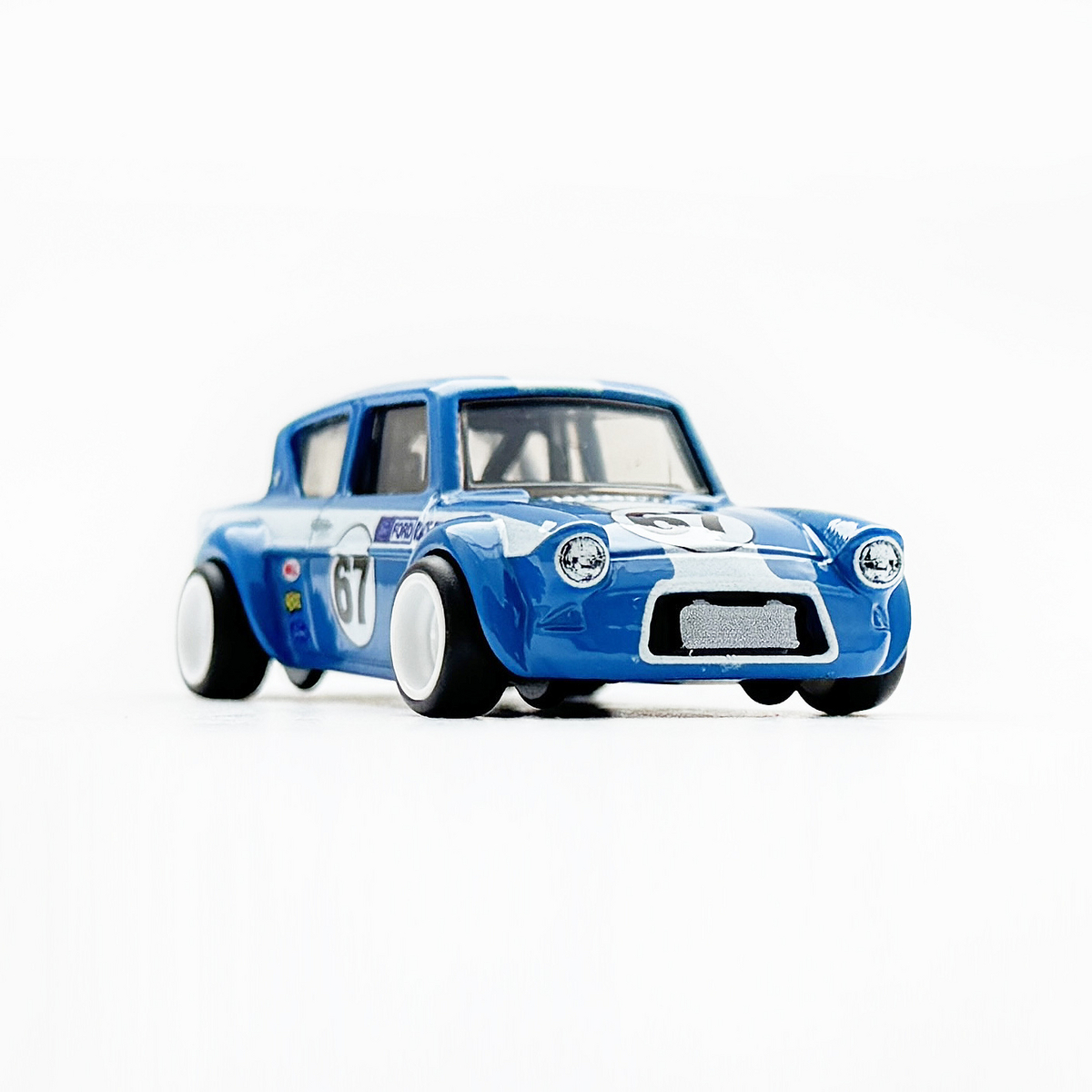 67 FORD ANGLIA RACER - 増えすぎたミニカーに愛を捧ぐ