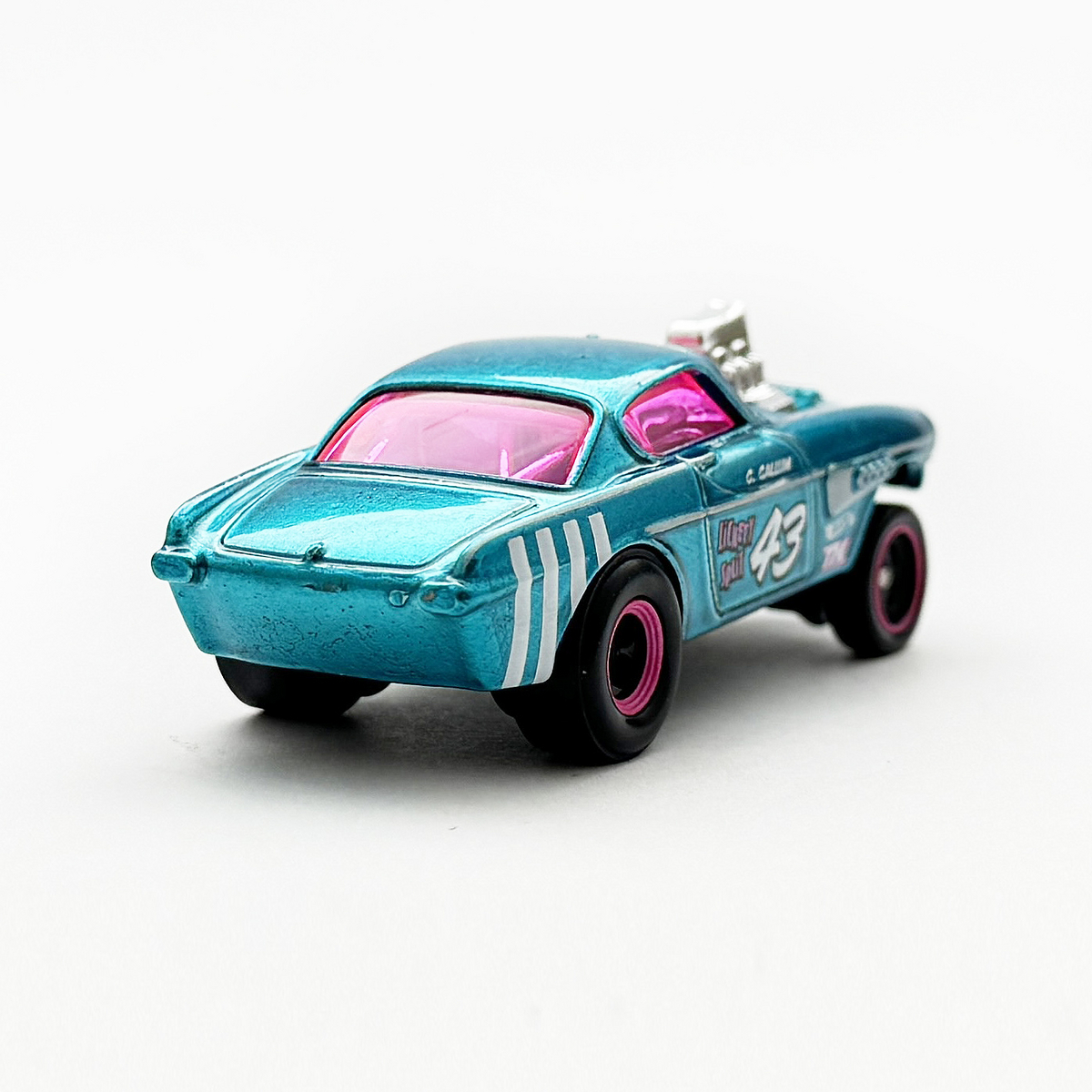 VOLVO P1800 GASSER - 増えすぎたミニカーに愛を捧ぐ