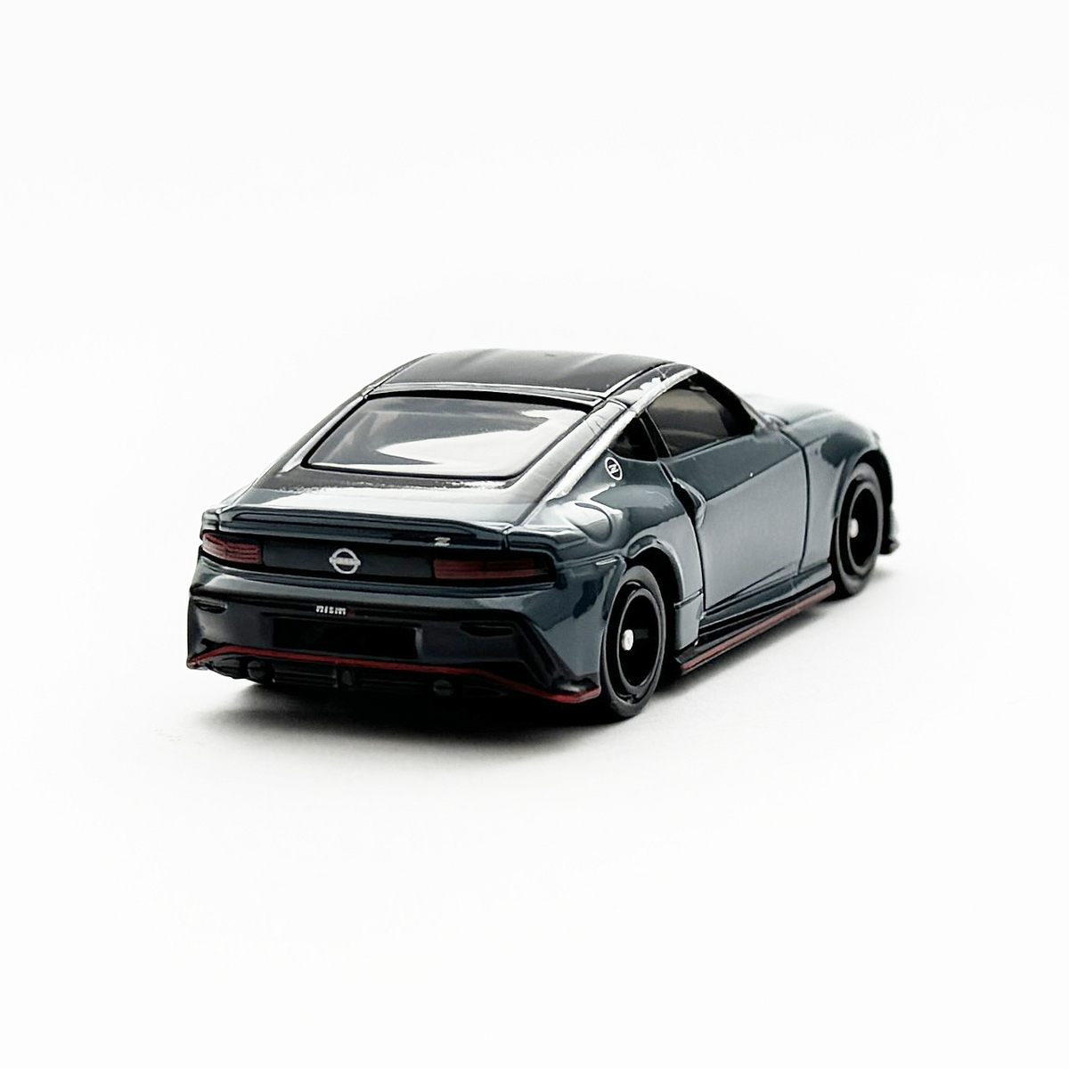 NISSAN FAIRLADY Z NISMO - 増えすぎたミニカーに愛を捧ぐ