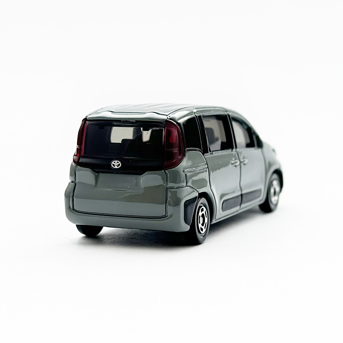 Toyota SIENTA - 増えすぎたミニカーに愛を捧ぐ