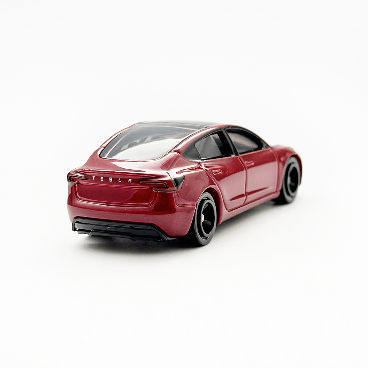 TESLA Model 3 - 増えすぎたミニカーに愛を捧ぐ